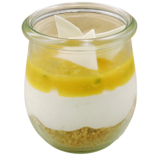 Cheesecake aux agrumes et vanille, crumble pur beurre et coulis aux fruits de la passion