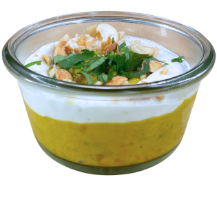 Dalh de lentilles corail, lait de coco et citron vert.